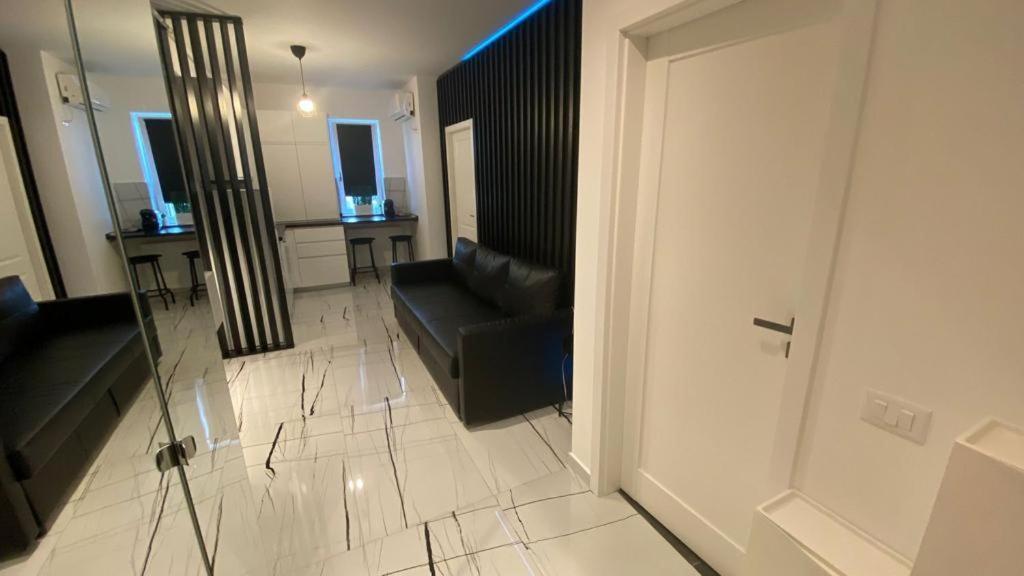 Q Luxury Apartment - Palas Center Iasi Luaran gambar